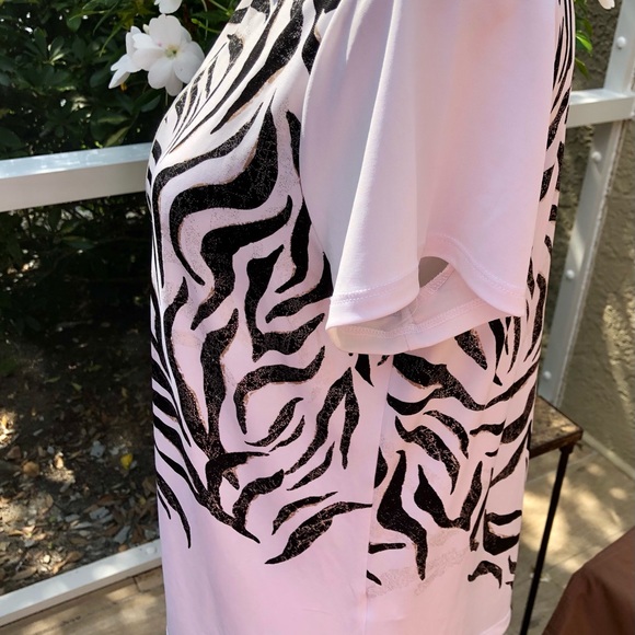Chico’s Athletic Shirt M Zebra Sparkle - Picture 4 of 9